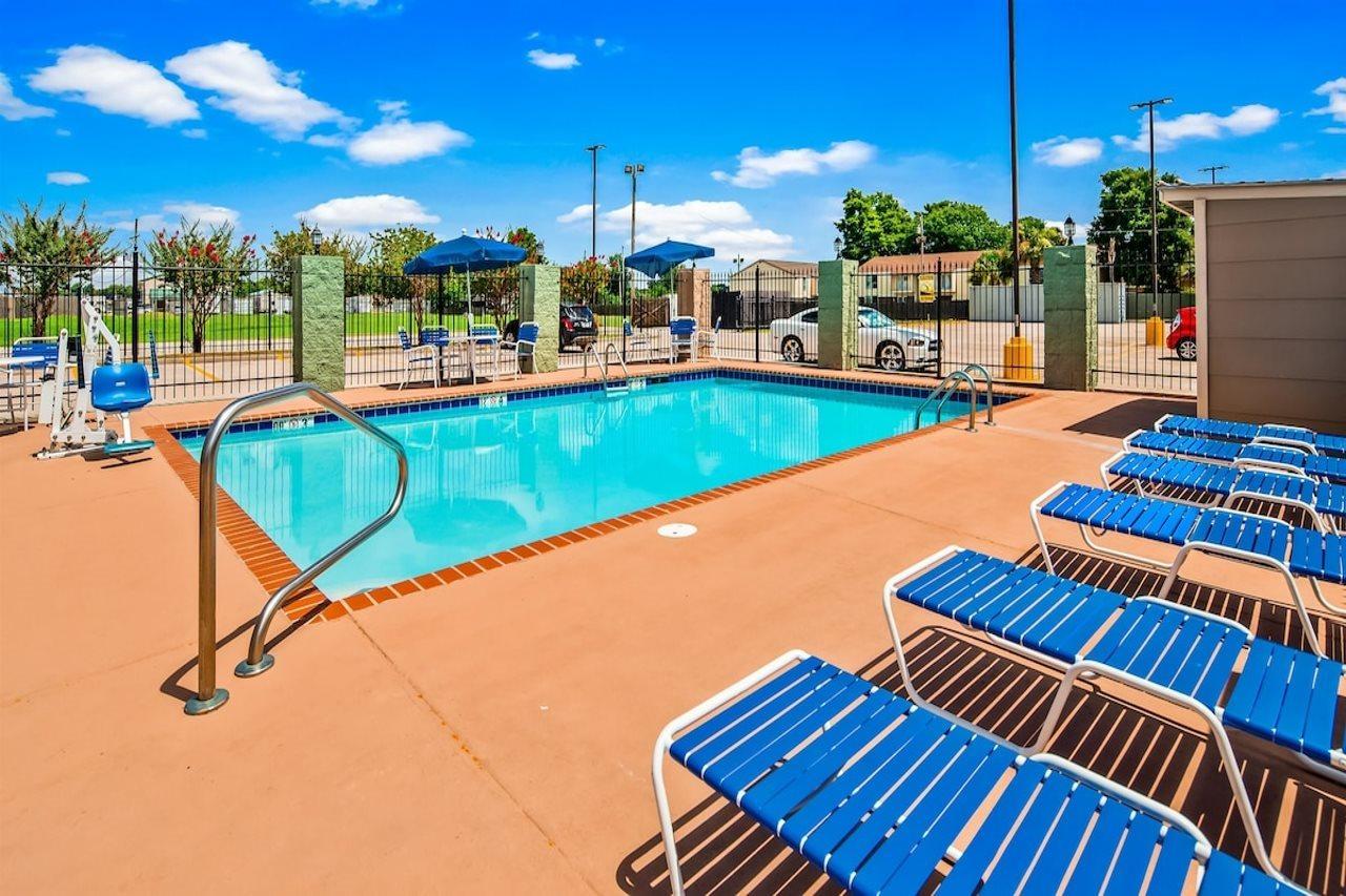 Best Western Bayou Inn Westwego Exterior photo